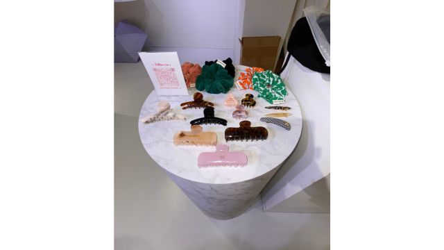 ヘアアクセサリー